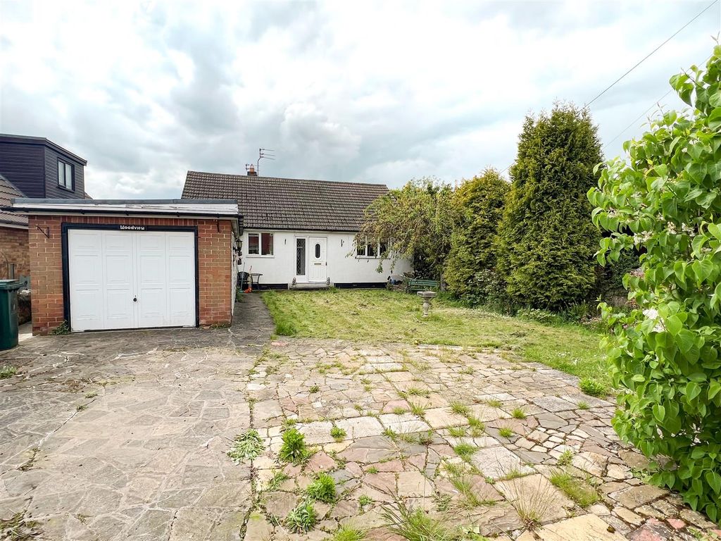 3 bed detached bungalow for sale in Glen Road, Branton, Doncaster DN3
