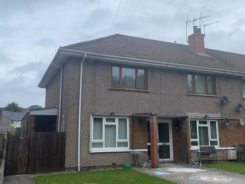2 bed flat to rent in 19A Haul Fryn, Brynmenyn, Bridgend CF32, £695 pcm
