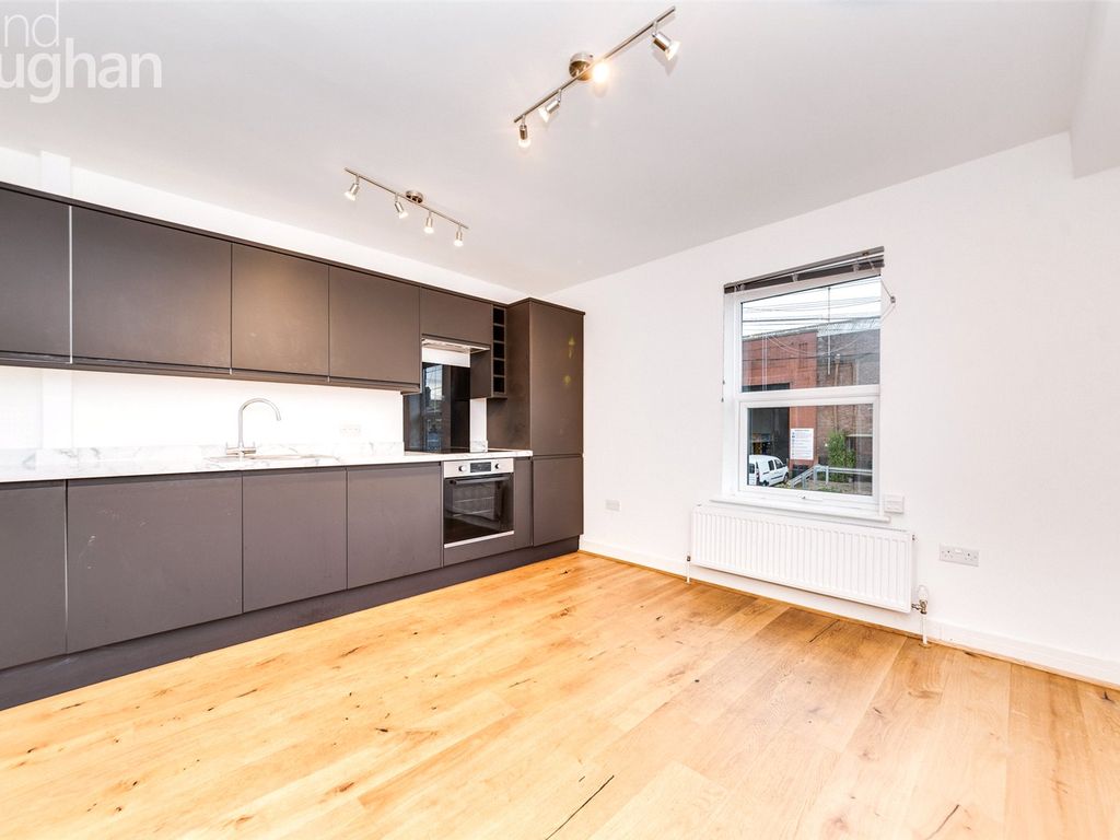 2 bed flat for sale in Whitehawk Road, Brighton, East Sussex BN2 Zoopla