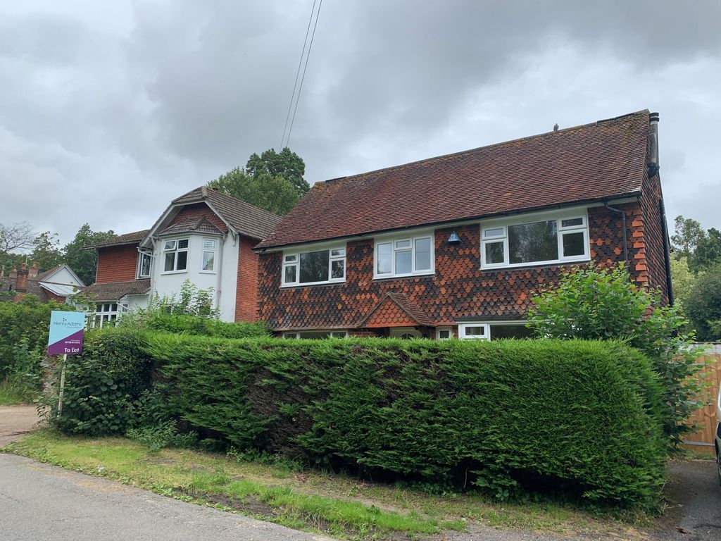 3 bed detached house to rent in Ellerslie, Carron Lane, Midhurst, West