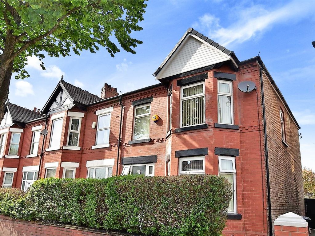 4 bed end terrace house for sale in Kings Road, Old Trafford, Stretford
