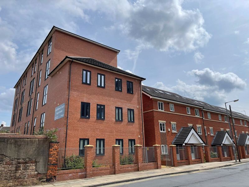 Commercial property for sale in Smithdown Lane, Edge Hill, Liverpool L7