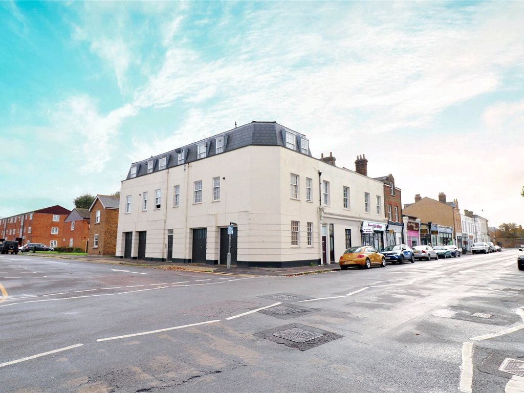 1 bed flat for sale in High Street, Shoeburyness, SouthendOnSea SS3