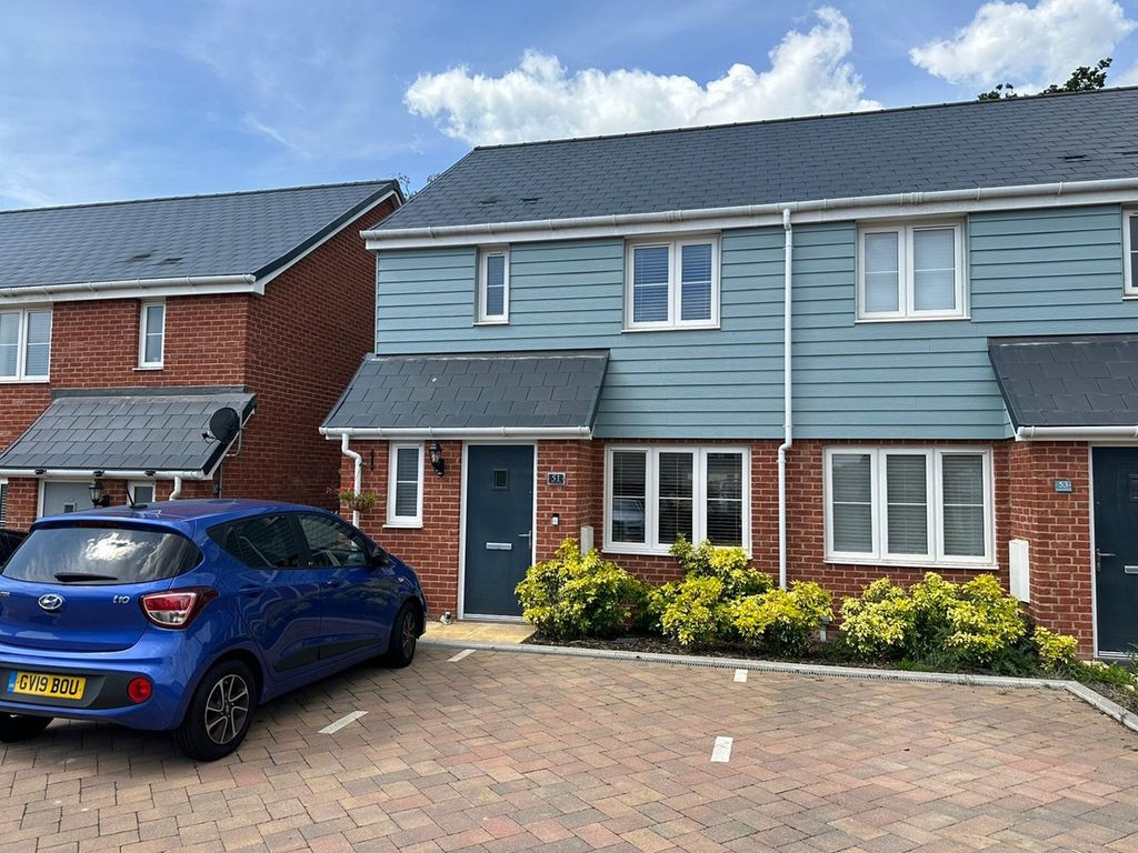 3 bed semidetached house for sale in Preston Hall Close, Bexhill On