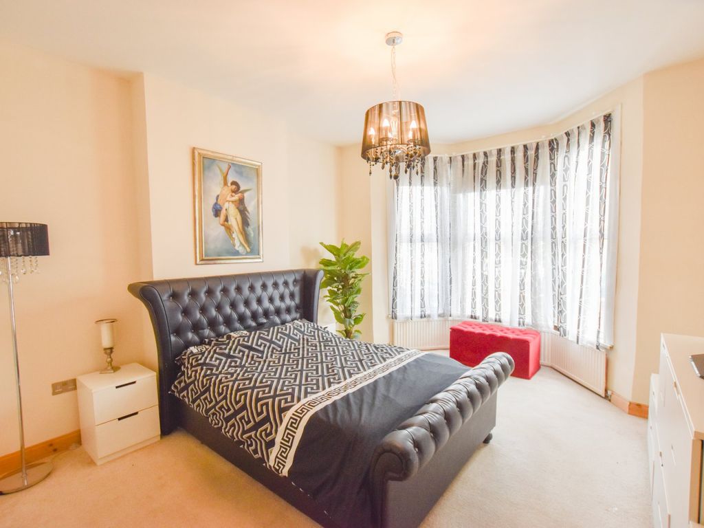 2 bed flat for sale in Carmichael Road, London SE25 Zoopla