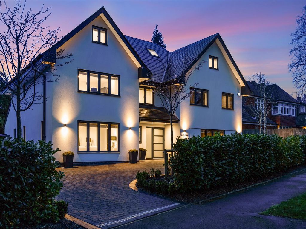 5 bed detached house for sale in The Avenue, Tadworth KT20, £1,975,000