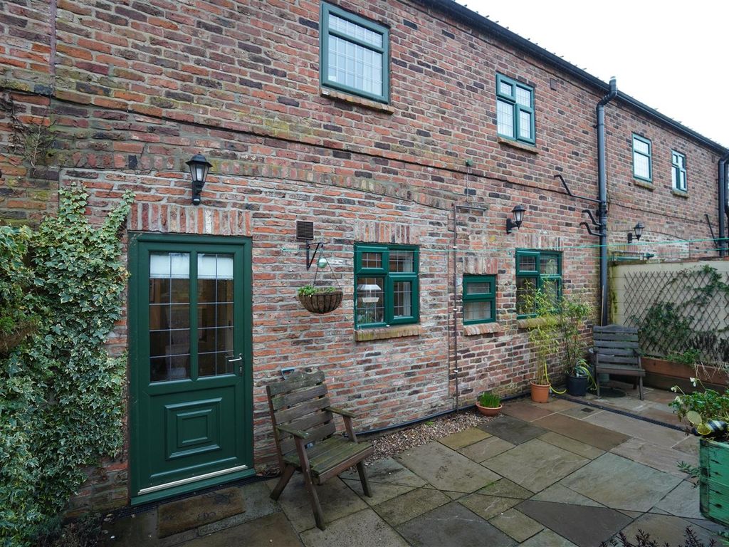 2 bed terraced house for sale in Selby Road, Howden, Goole DN14, £