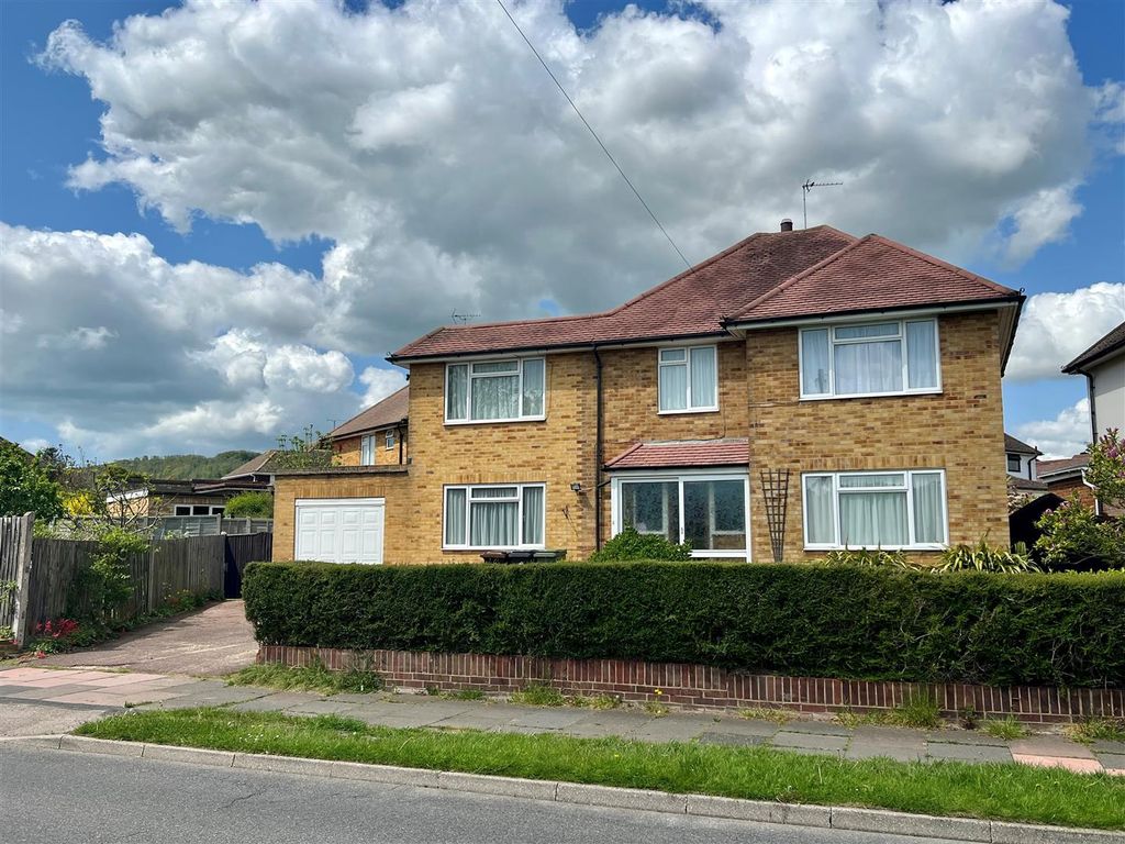 5 bed detached house for sale in Lindfield Road, Eastbourne BN22 Zoopla