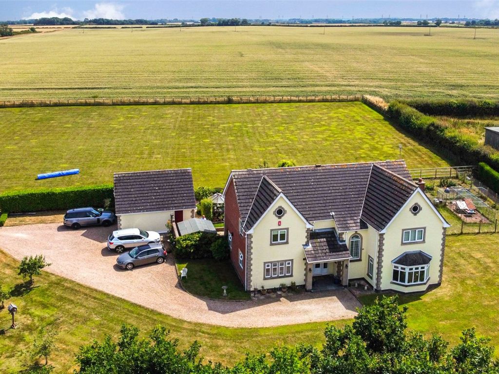 4 bed detached house for sale in Wold Road, BarrowUponHumber DN19 Zoopla