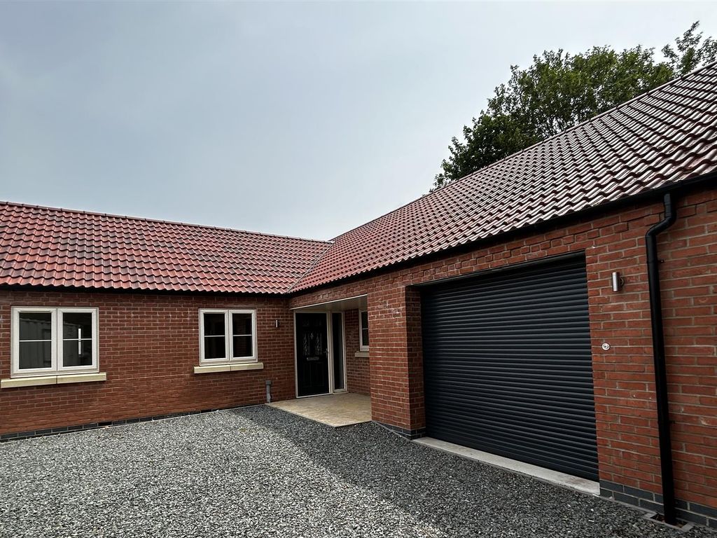 New home, 3 bed detached bungalow for sale in Sycamore Close, Whaplode