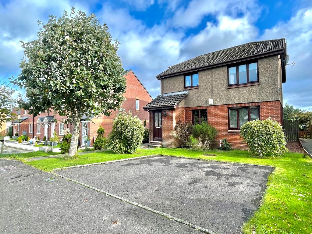 2 bed flat for sale in 22 Lathro Lane, KinrossShire, Kinross KY13, £