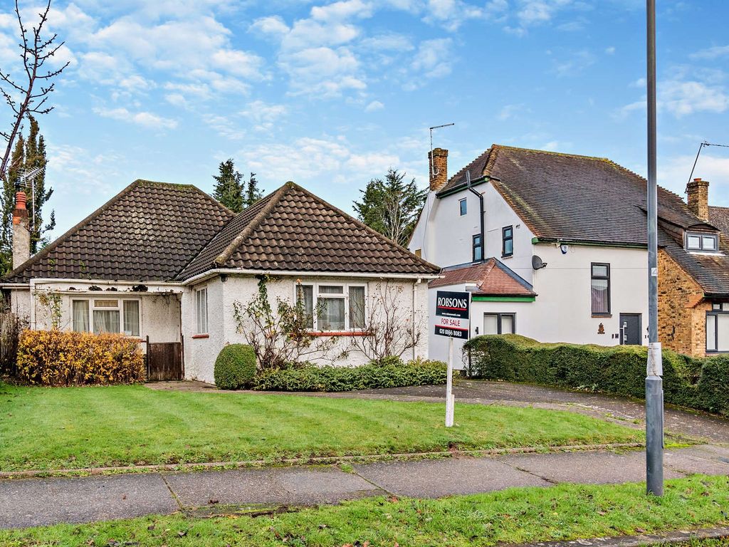 2 bed bungalow for sale in Norman Crescent, Pinner HA5, £725,000 Zoopla
