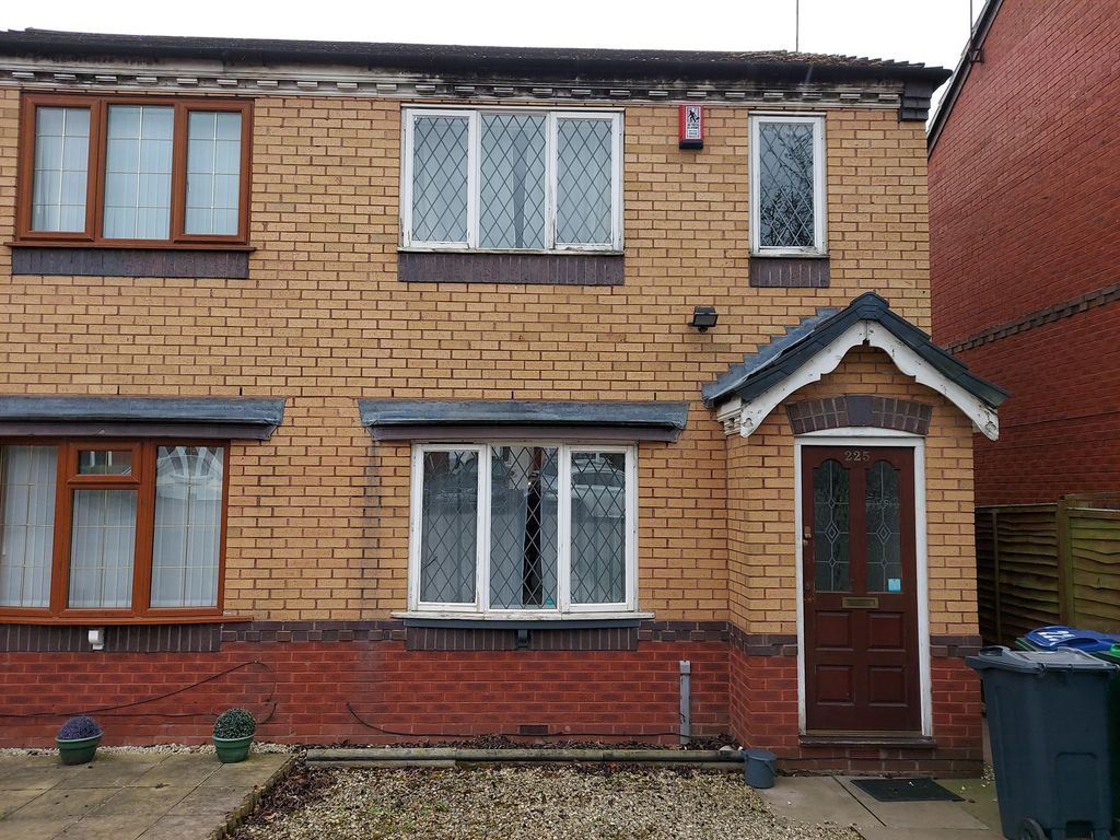 3 bed property to rent in Woodruff Way, Walsall WS5 Zoopla