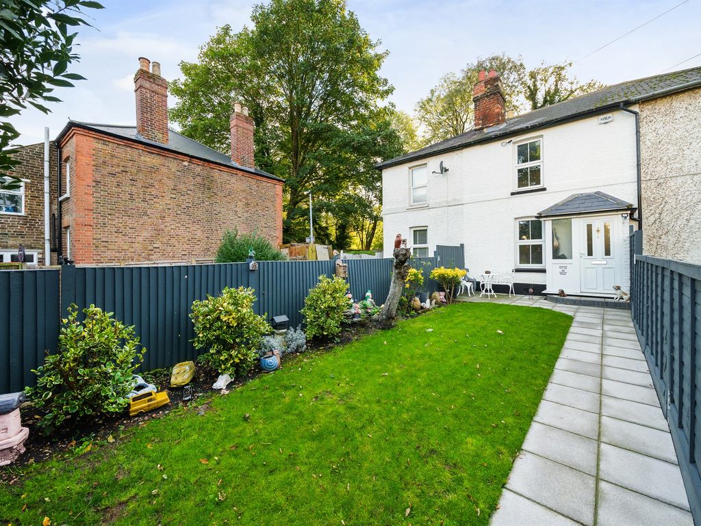 1 bed terraced house for sale in South Road, Maidenhead SL6, £380,000 Zoopla