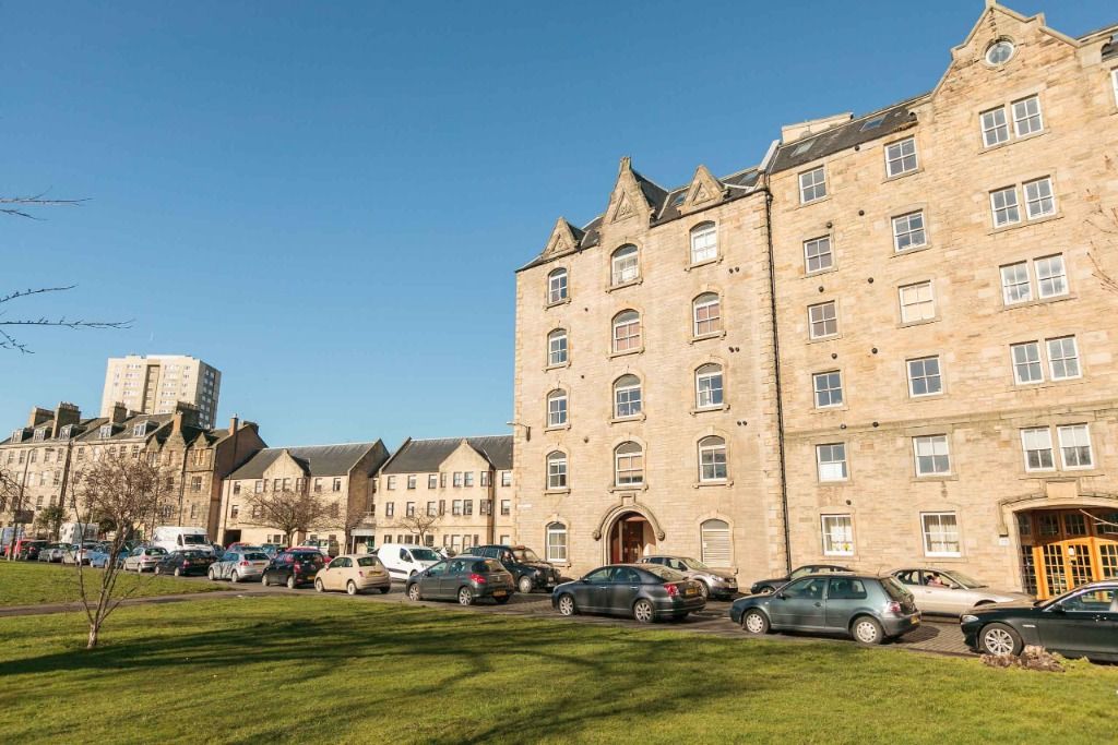 2 bed flat to rent in Johns Place, Leith Links, Edinburgh EH6 Zoopla