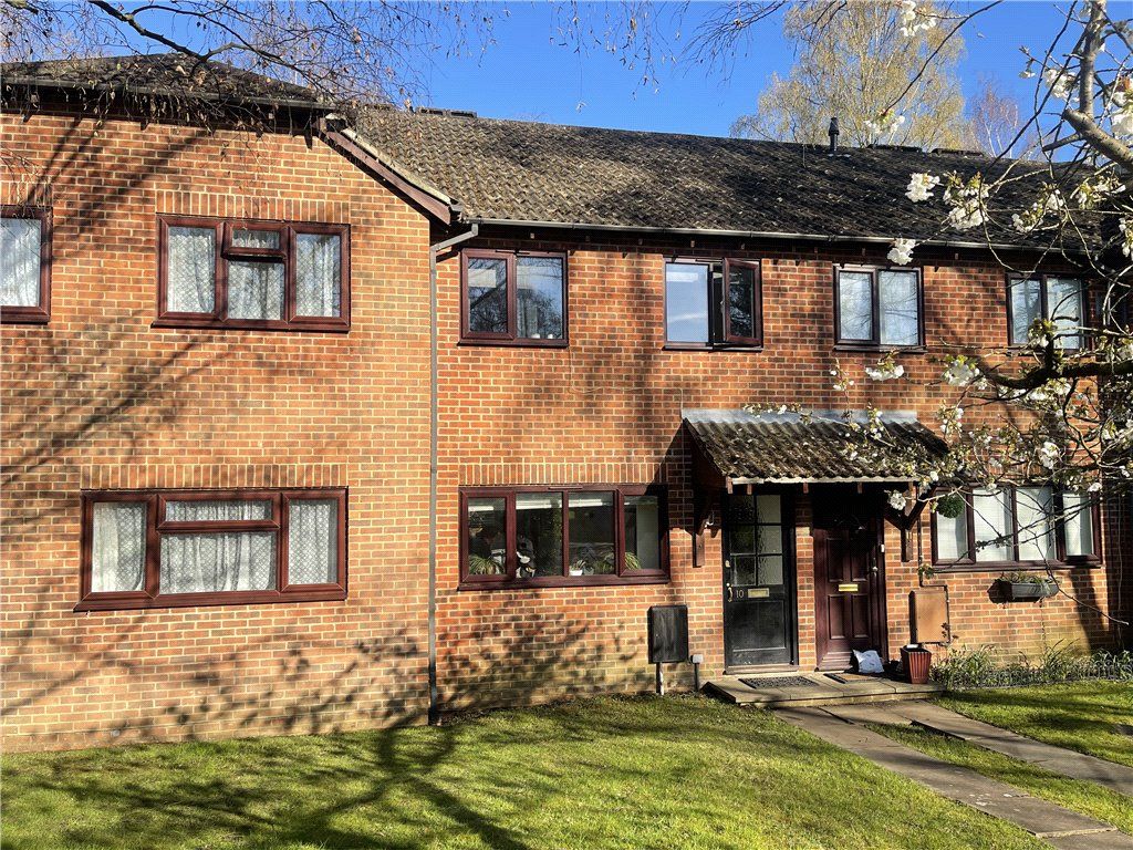 2 bed terraced house to rent in Stanmore Close, Ascot SL5 Zoopla