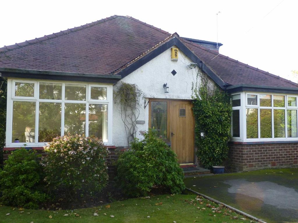3 bed detached bungalow to rent in Argarmeols Road, Formby, Liverpool