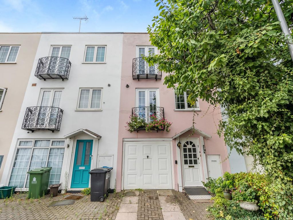 4 bed town house for sale in Eaton Drive, Kingston Upon Thames KT2 Zoopla
