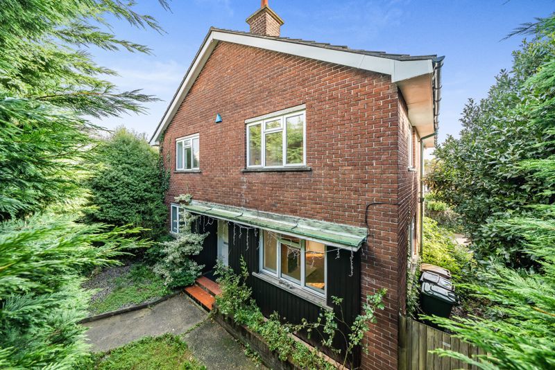 4 bed detached house to rent in Chapel Street, Devonport, Plymouth PL1, £1,100 pcm Zoopla