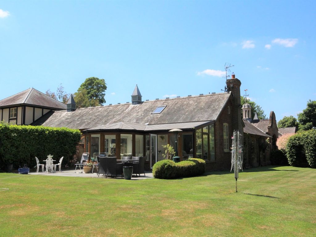 3 bed bungalow for sale in Willian, Letchworth Garden City SG6 Zoopla