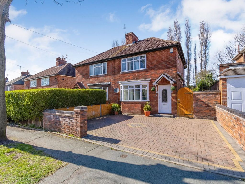 3 bed semidetached house for sale in Newbolds Road, Wolverhampton WV10