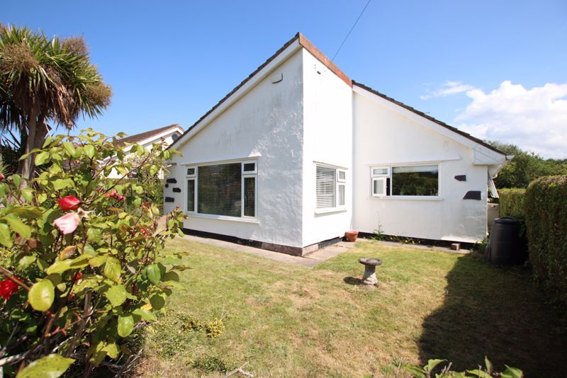 2 bed detached bungalow for sale in Deeside, Heswall, Wirral CH60 Zoopla