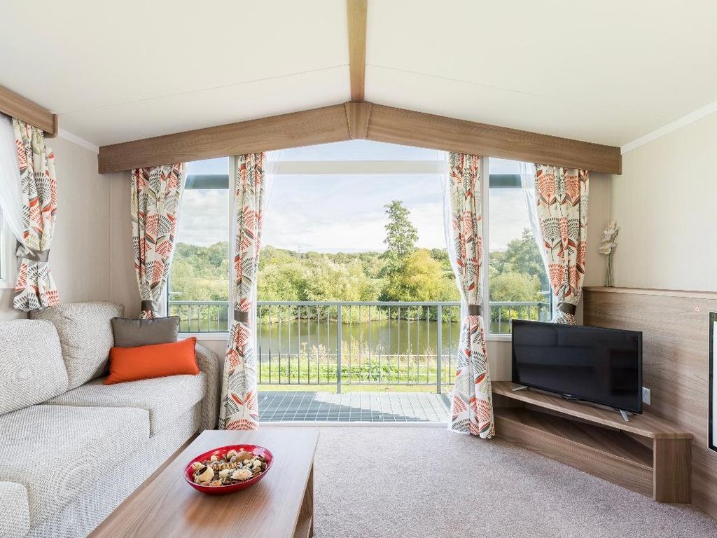 2 bed property for sale in Ferry Lane, Astley Burf, StourportOnSevern