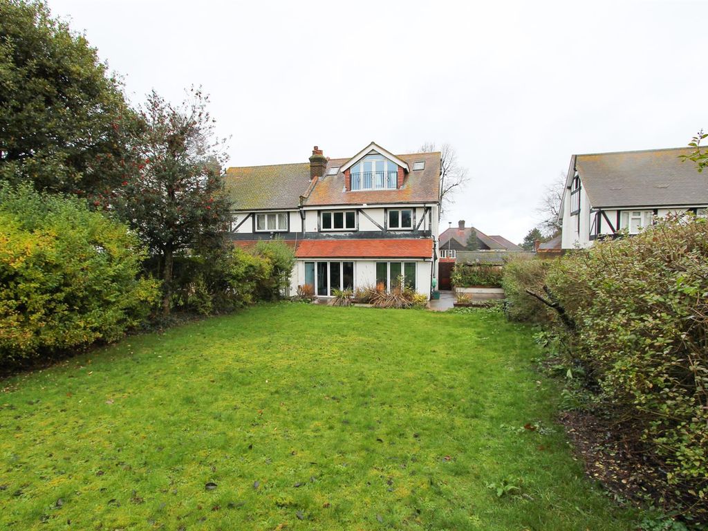 4 bed semidetached house for sale in Stanley Park Road, Carshalton SM5