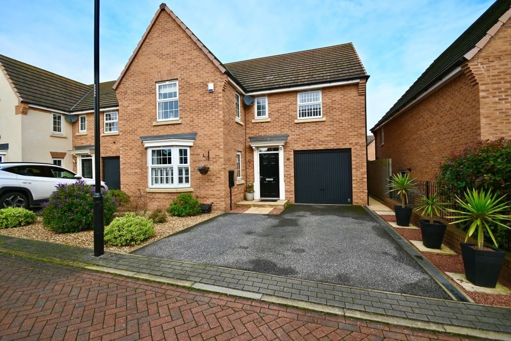 4 bed detached house for sale in Hillcrest Drive, Branton, Doncaster