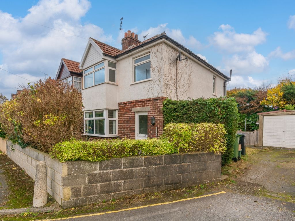 3 bed semidetached house for sale in South Avenue, Yate BS37, £315,000