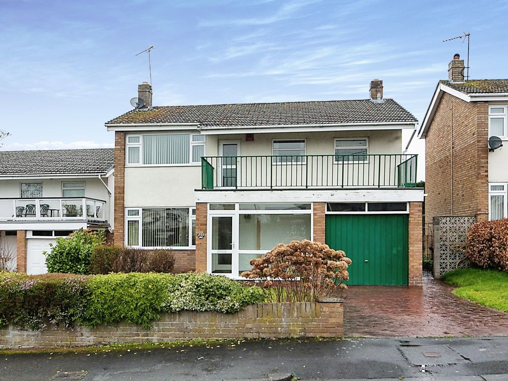 4 bed detached house for sale in Mold Road, Mynydd Isa, Mold