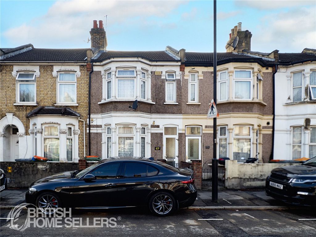 3 bed terraced house for sale in Katherine Road, London E6, £515,000