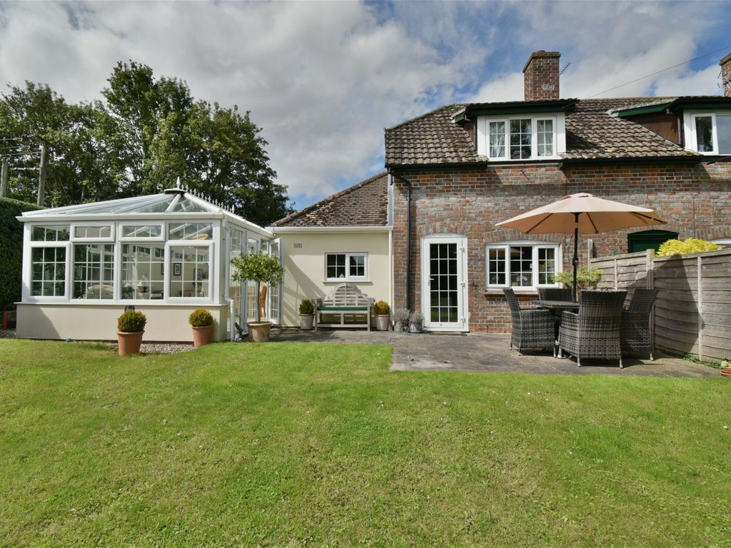 2 bed cottage for sale in Peasemore, Newbury RG20 Zoopla