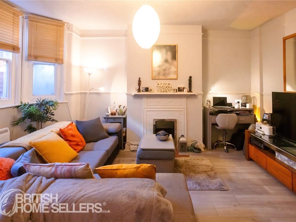 1 bed flat for sale in Grosvenor Park, Tunbridge Wells, Kent TN1 Zoopla