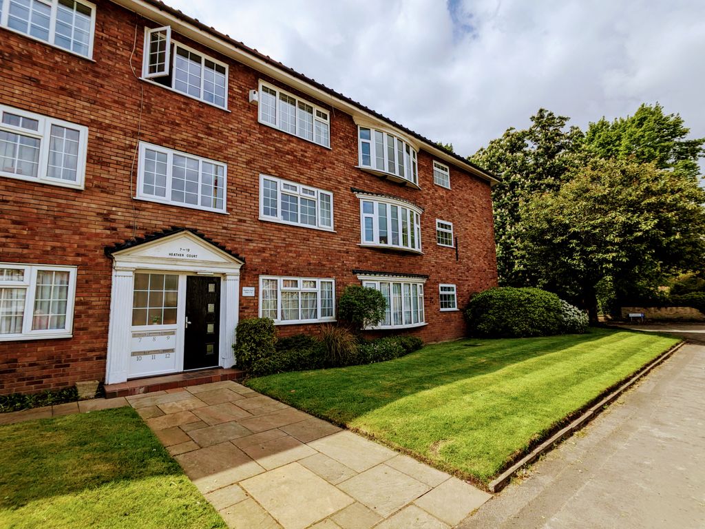 2 bed flat for sale in Victoria Grove, Stockport SK4 Zoopla