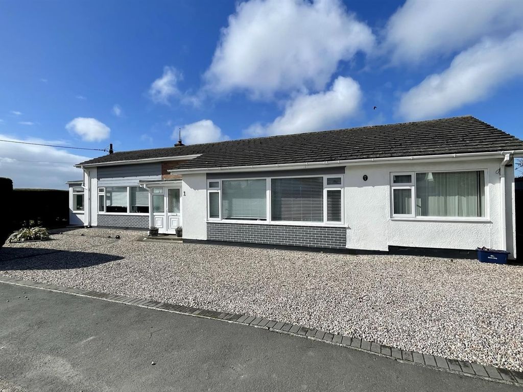 4 bed detached bungalow for sale in Kingsacre, Braunton EX33 Zoopla