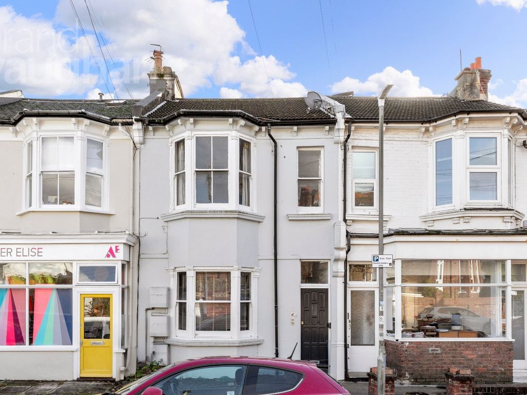 2 bed flat to rent in Grantham Road, Brighton, East Sussex BN1, £1,400