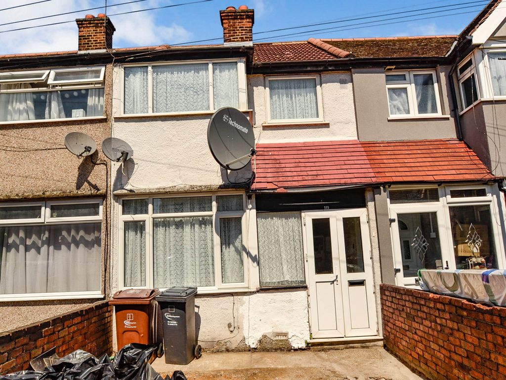3 bed terraced house for sale in Oval Road North, Dagenham RM10, £