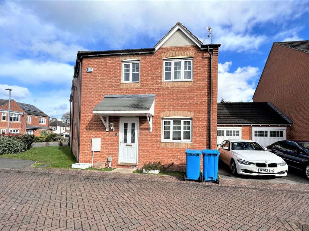 3 bed semidetached house to rent in Owston Park HU6, Hull, Zoopla