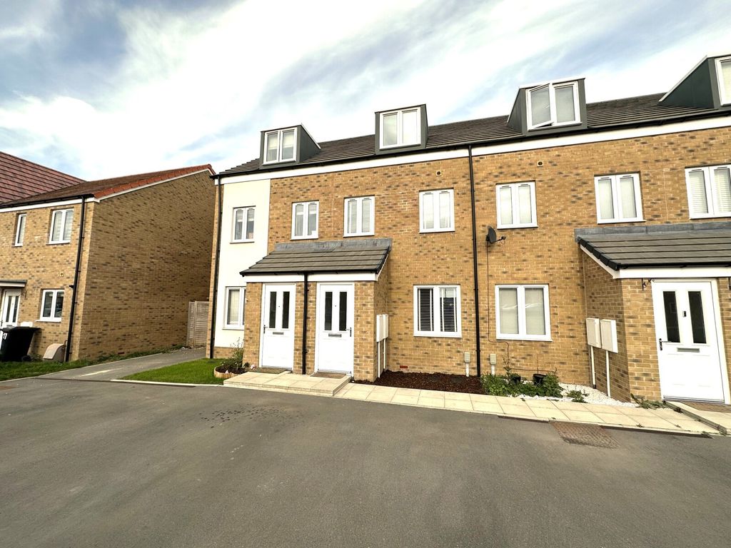 3 bed terraced house for sale in Windsor Street, Grove, Wantage, Oxfordshire OX12, £325,000 Zoopla