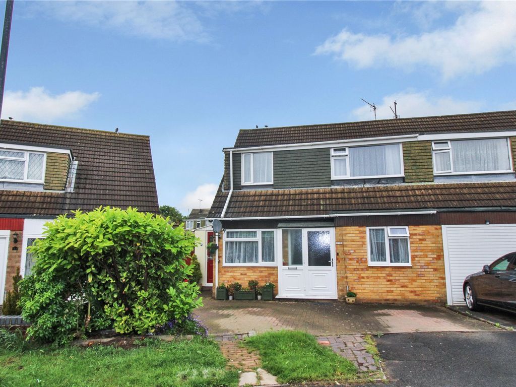 3 bed semidetached house for sale in Queensfield, Upper Stratton, Swindon SN2 Zoopla