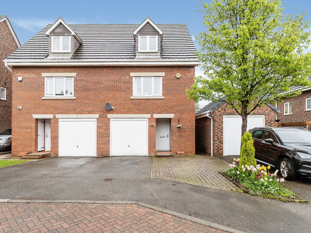 3 bed town house for sale in Old Scholars Avenue, Castleford WF10 Zoopla