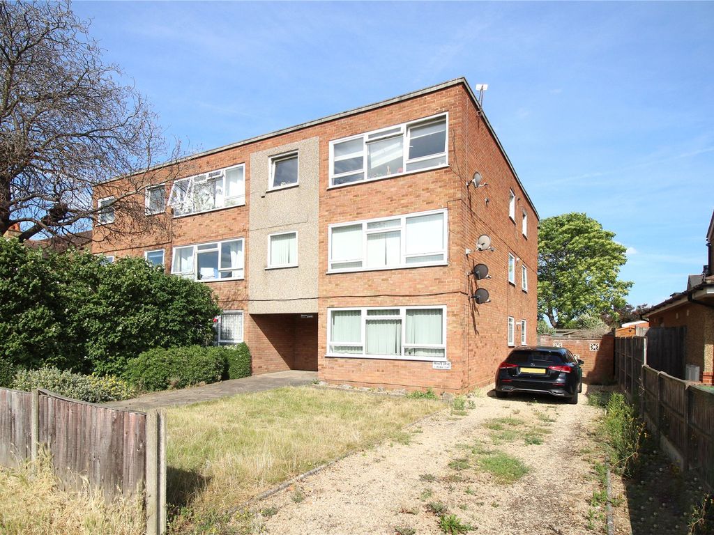 1 bed flat for sale in Stanwell Road, Ashford, Surrey TW15 Zoopla