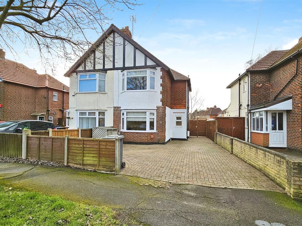 3 bed semidetached house for sale in Goodsmoor Road, Littleover, Derby