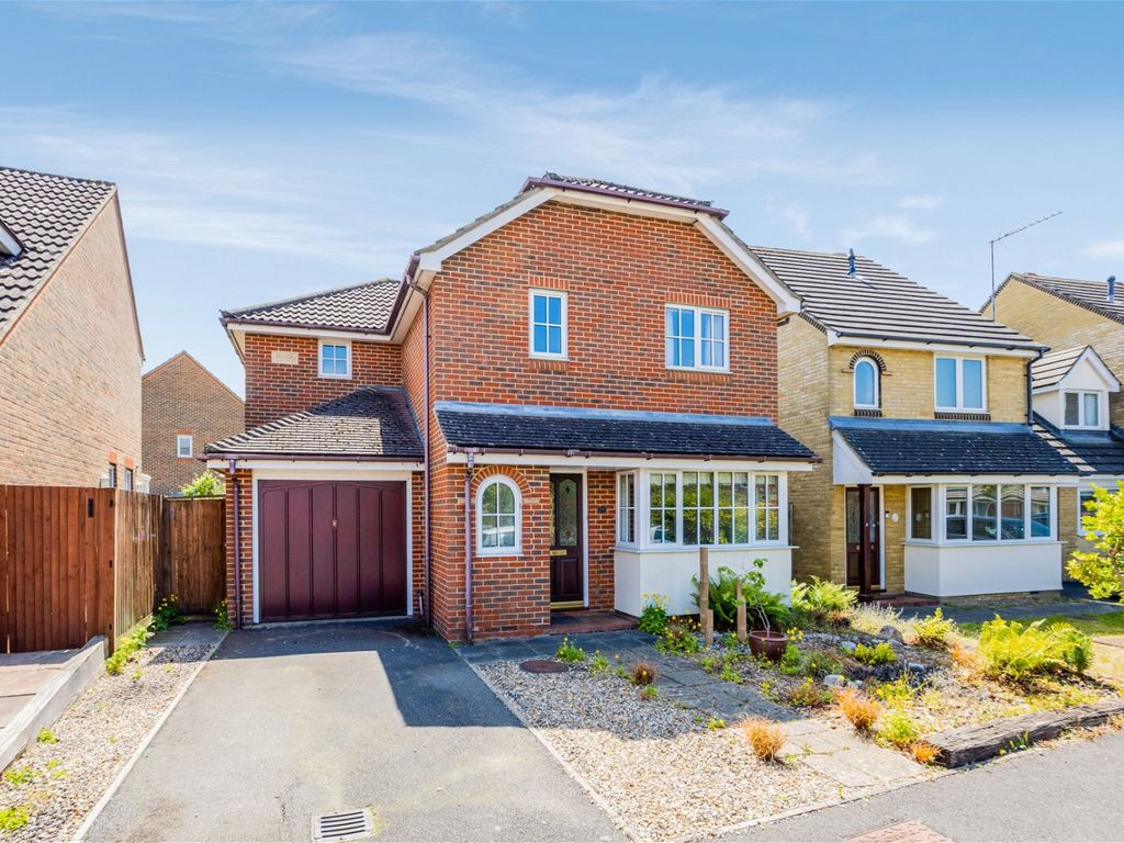 4 bed detached house for sale in Clayton Mead, Godstone RH9 Zoopla