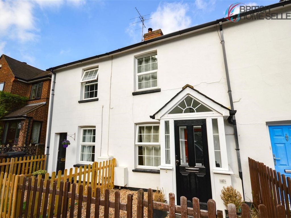 2 bed detached house for sale in Branch Road, Park Street, St. Albans