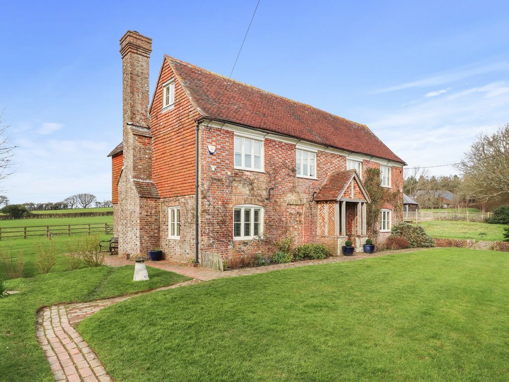 4 bed detached house for sale in Chalvington Road, Chalvington BN27, £