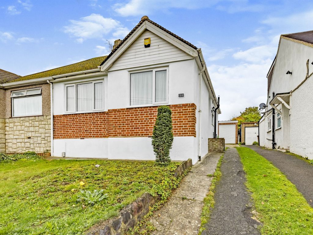 2 bed semidetached bungalow for sale in Park Avenue, Bushey WD23 Zoopla