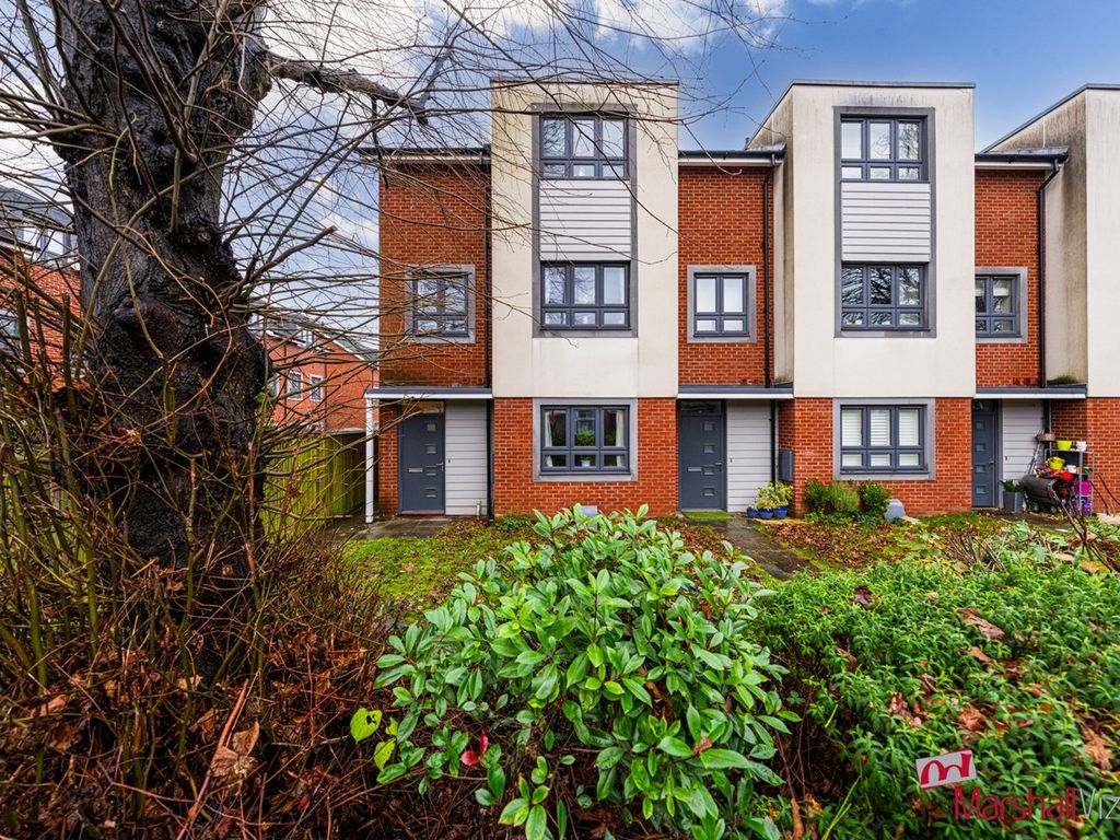 3 bed town house for sale in Hagden Lane, Watford WD18, £515,000 Zoopla