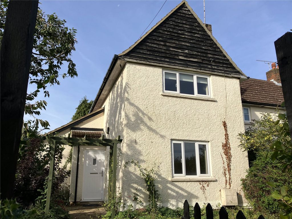 2 bed semidetached house to rent in Swangleys Lane, Knebworth